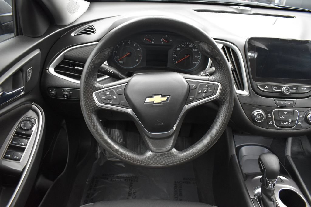 Used 2022 Chevrolet Malibu LS FWD image 15