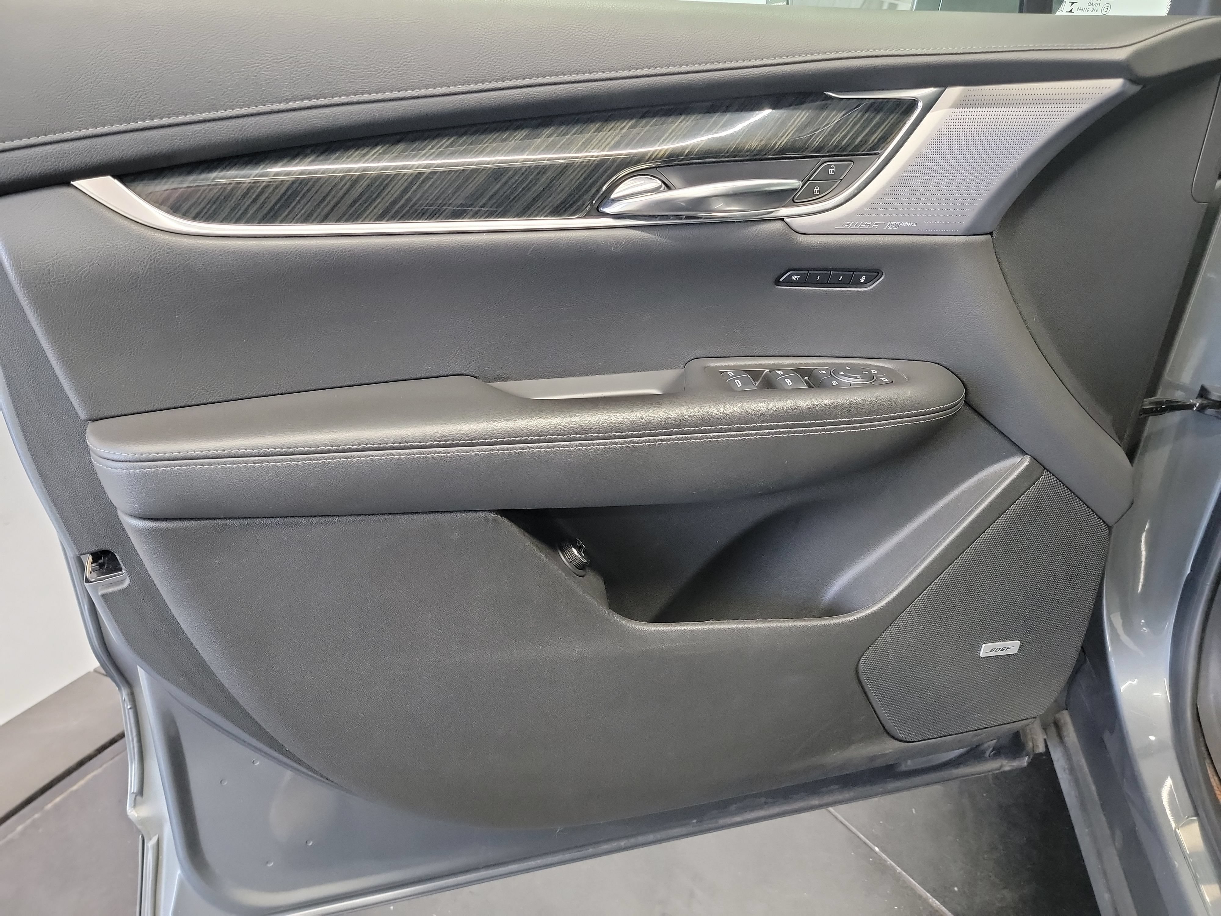 Used 2020 Cadillac XT6 Premium Luxury FWD image 13