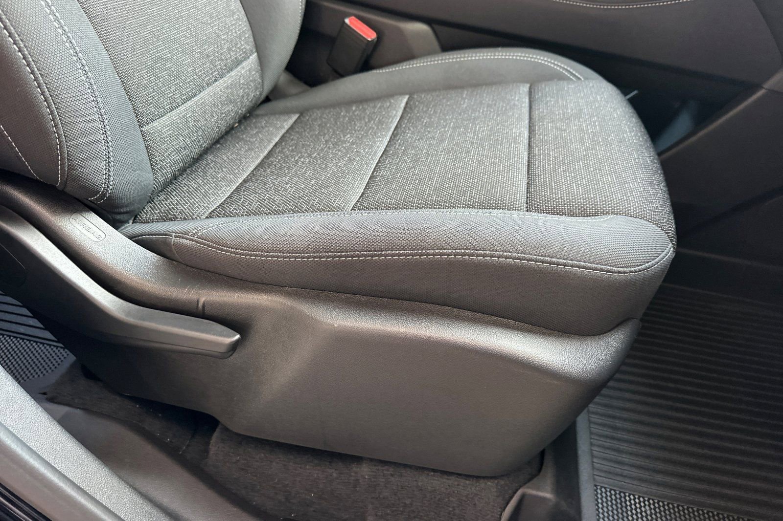 Used 2026 Chevrolet Traverse LT w/ LPO, Floor Liner Package image 24