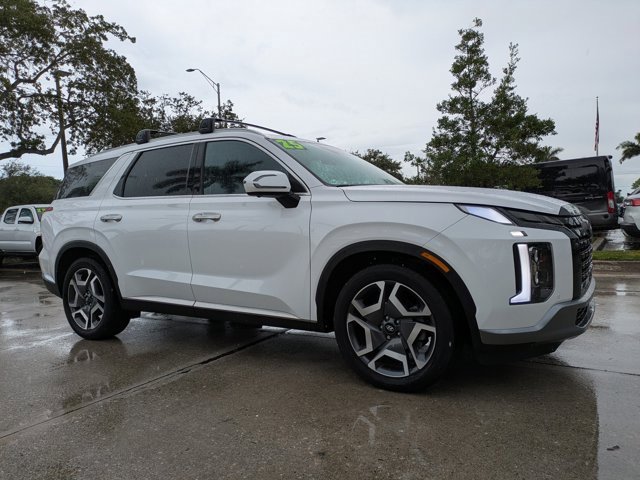 Used 2025 Hyundai Palisade Limited image 2