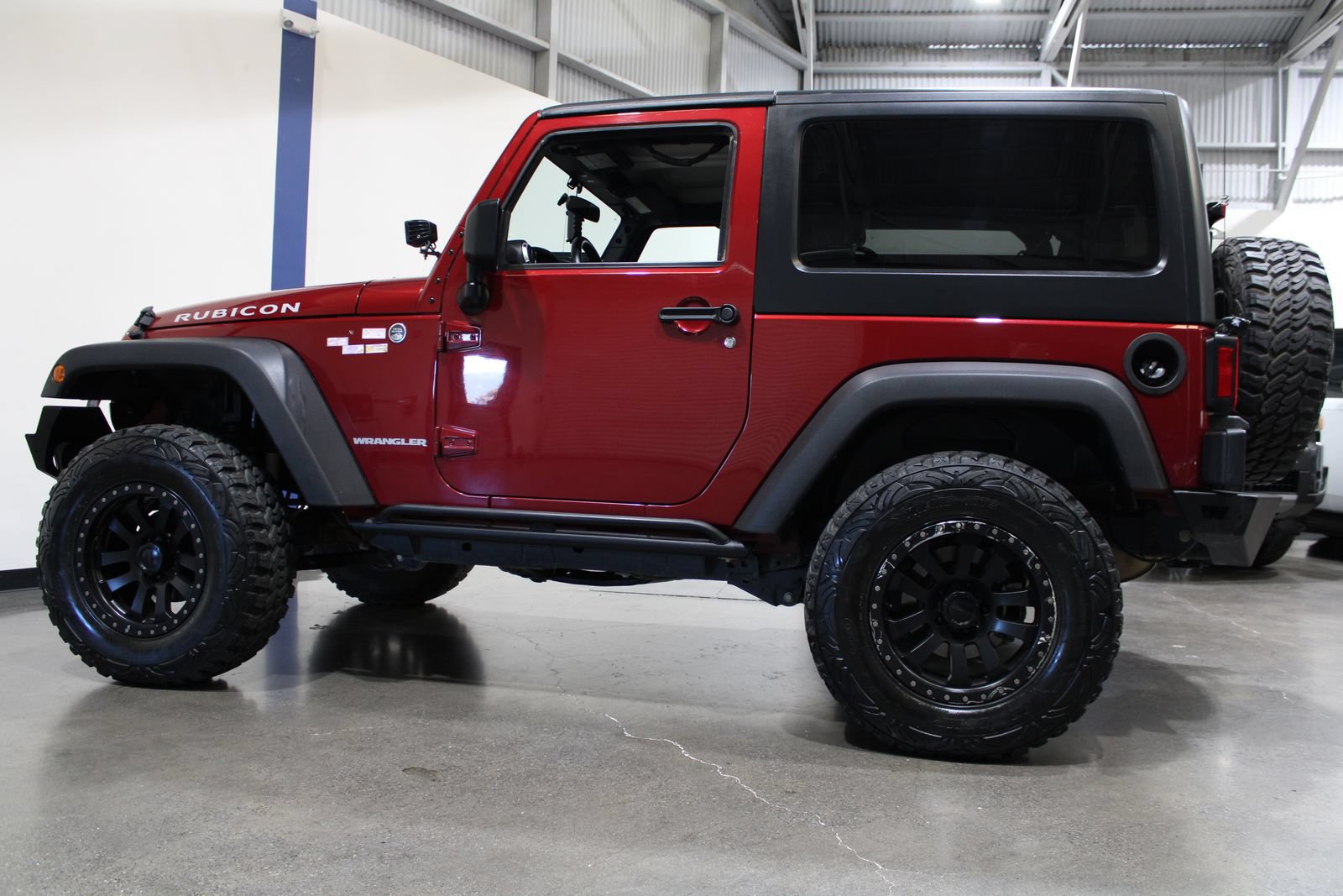 Used 2011 Jeep Wrangler Rubicon w/ Dual Top Group AWD/4WD image 9