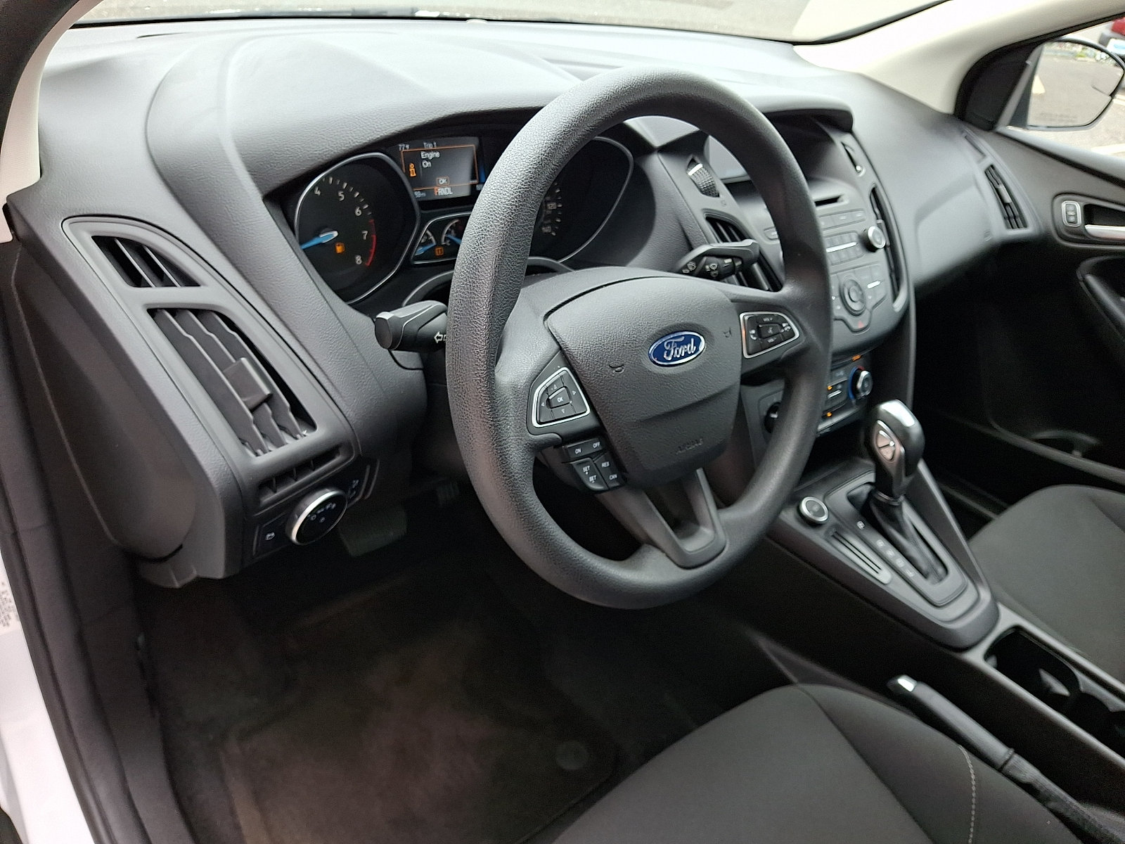 Used 2016 Ford Focus SE FWD image 15