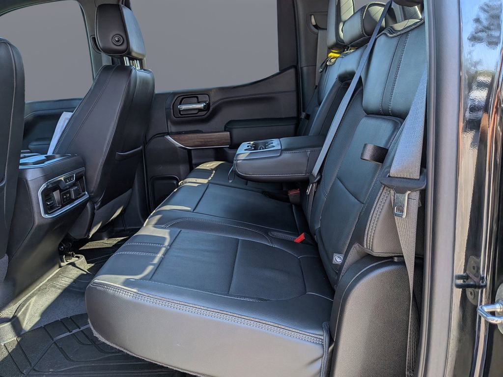 Used 2020 Chevrolet Silverado 1500 High Country w/ Technology Package image 14