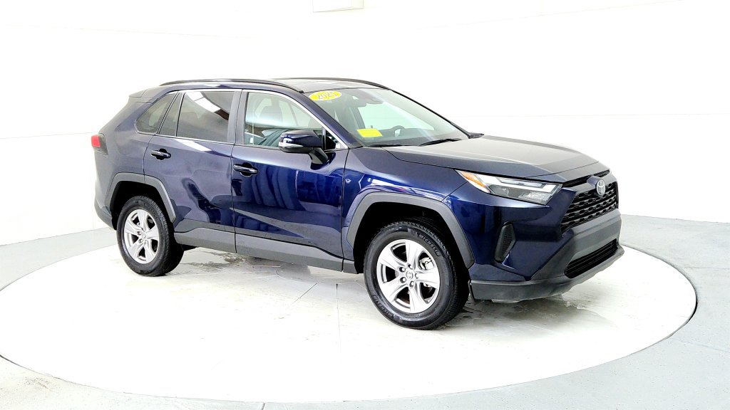Used 2025 Toyota RAV4 XLE w/ Convenience Package AWD/4WD image 7