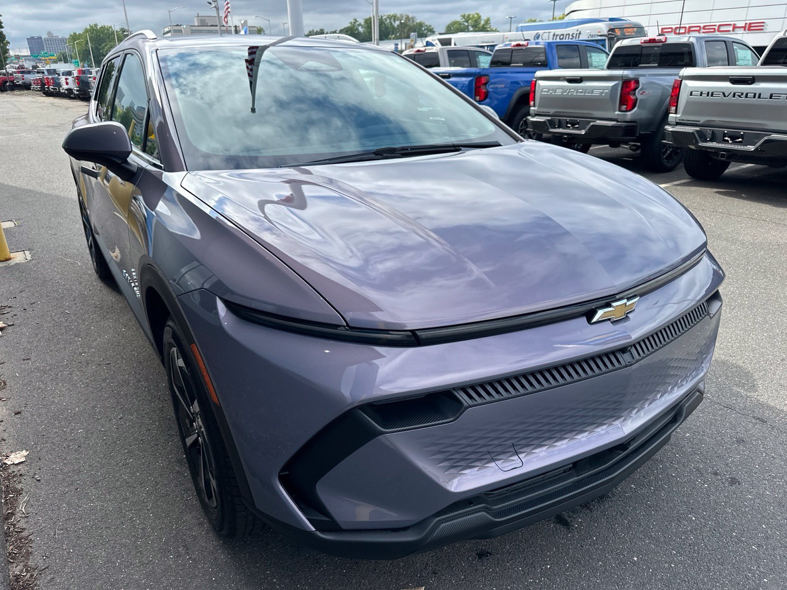 New 2026 Chevrolet Equinox EV LT FWD image 3