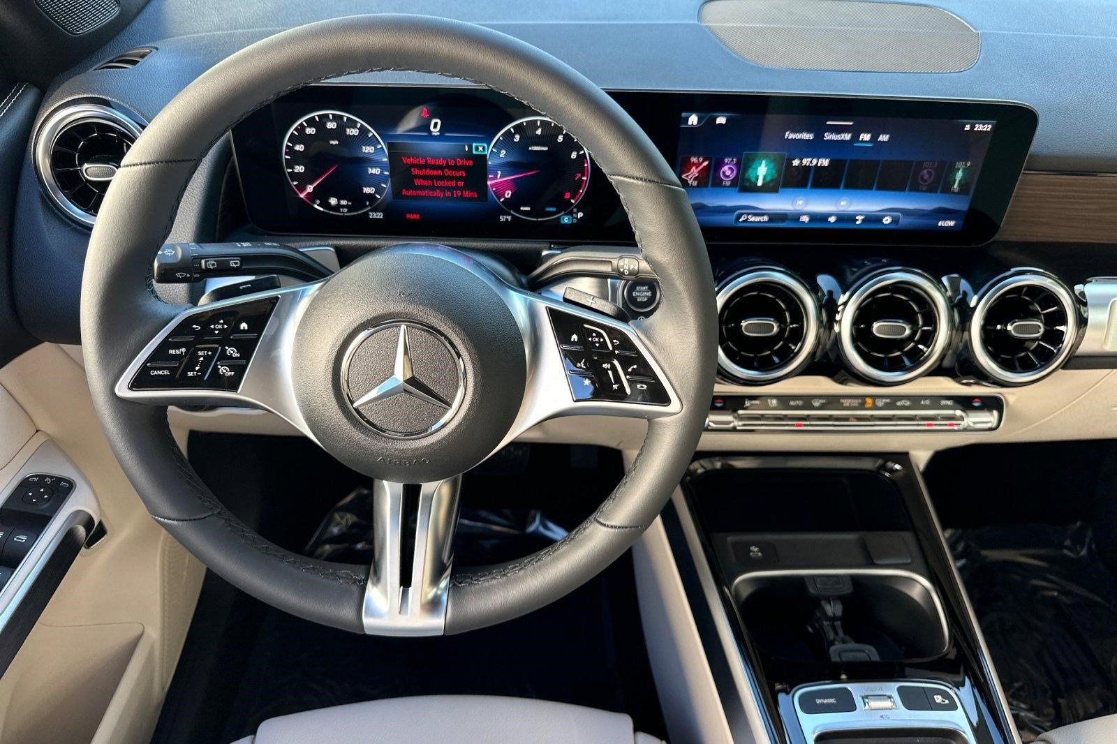 New 2026 Mercedes-Benz GLB 250 image 25