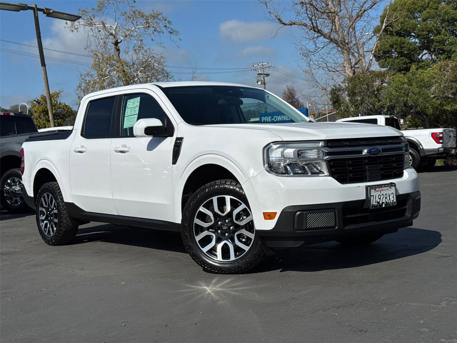 Certified 2022 Ford Maverick Lariat w/ Lariat Luxury Package image 2