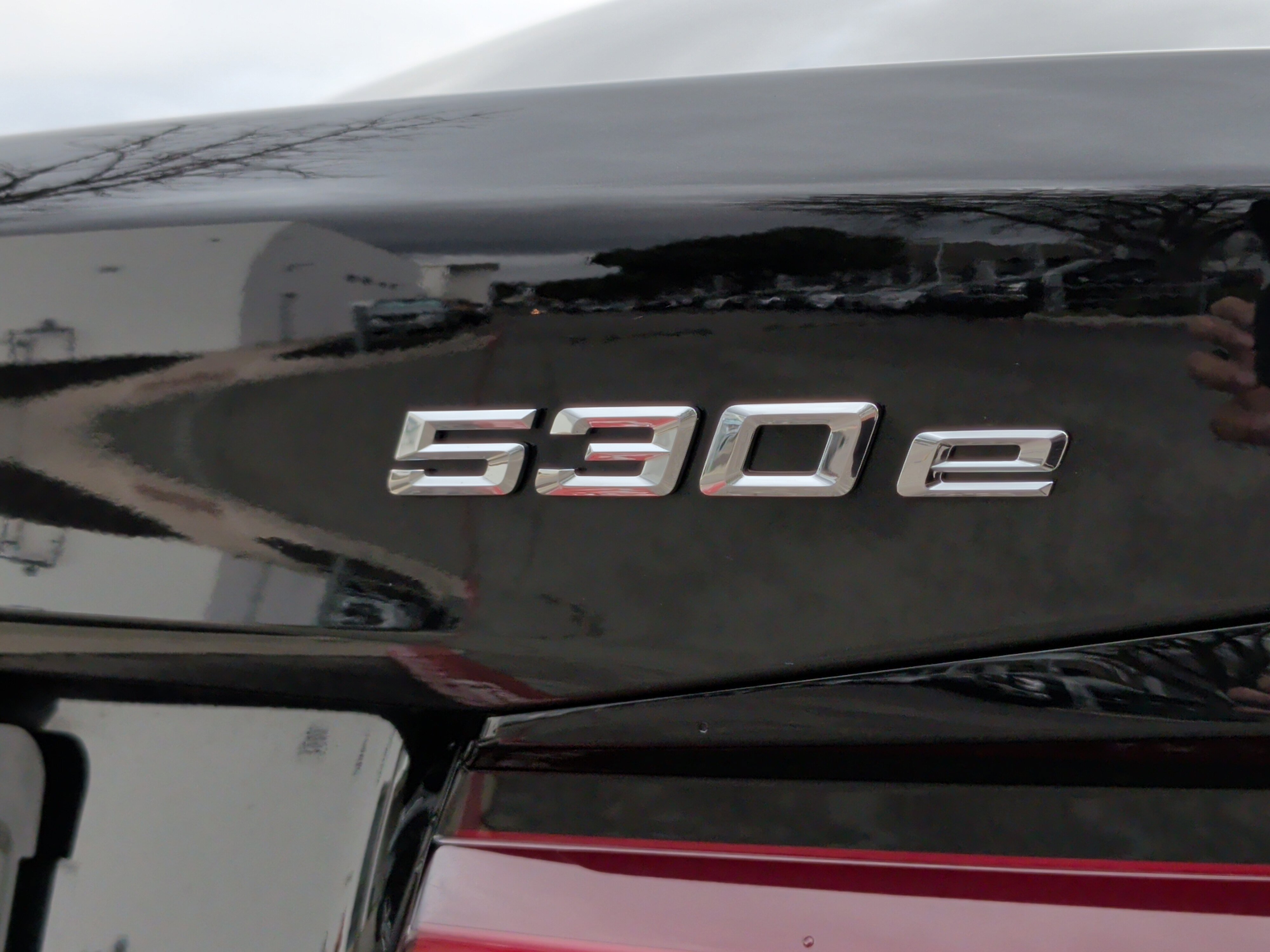 Certified 2023 BMW 530e w/ Premium Package image 11