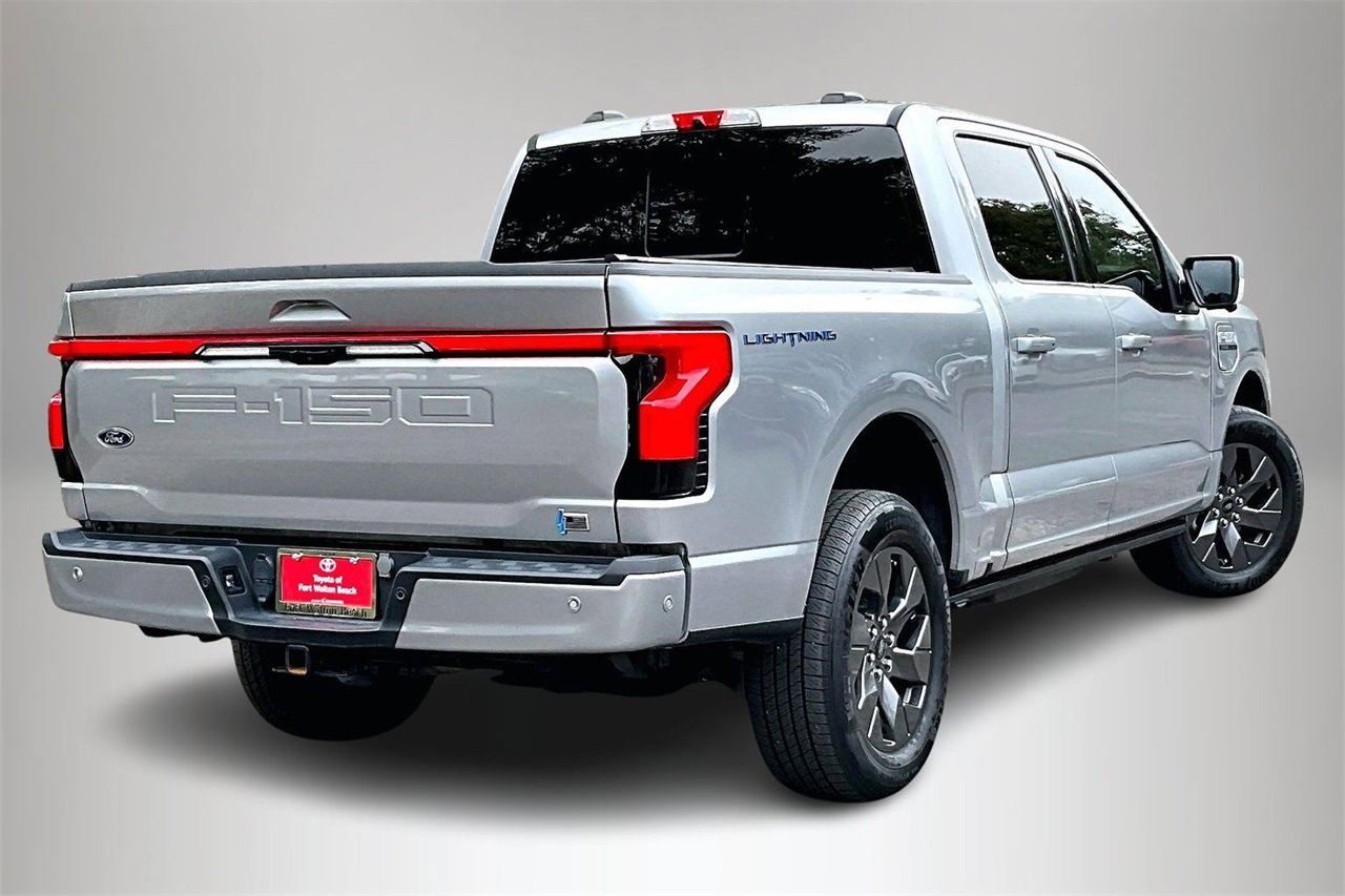 Used 2023 Ford F150 Lightning Lariat w/ Equipment Group 511A High image 5