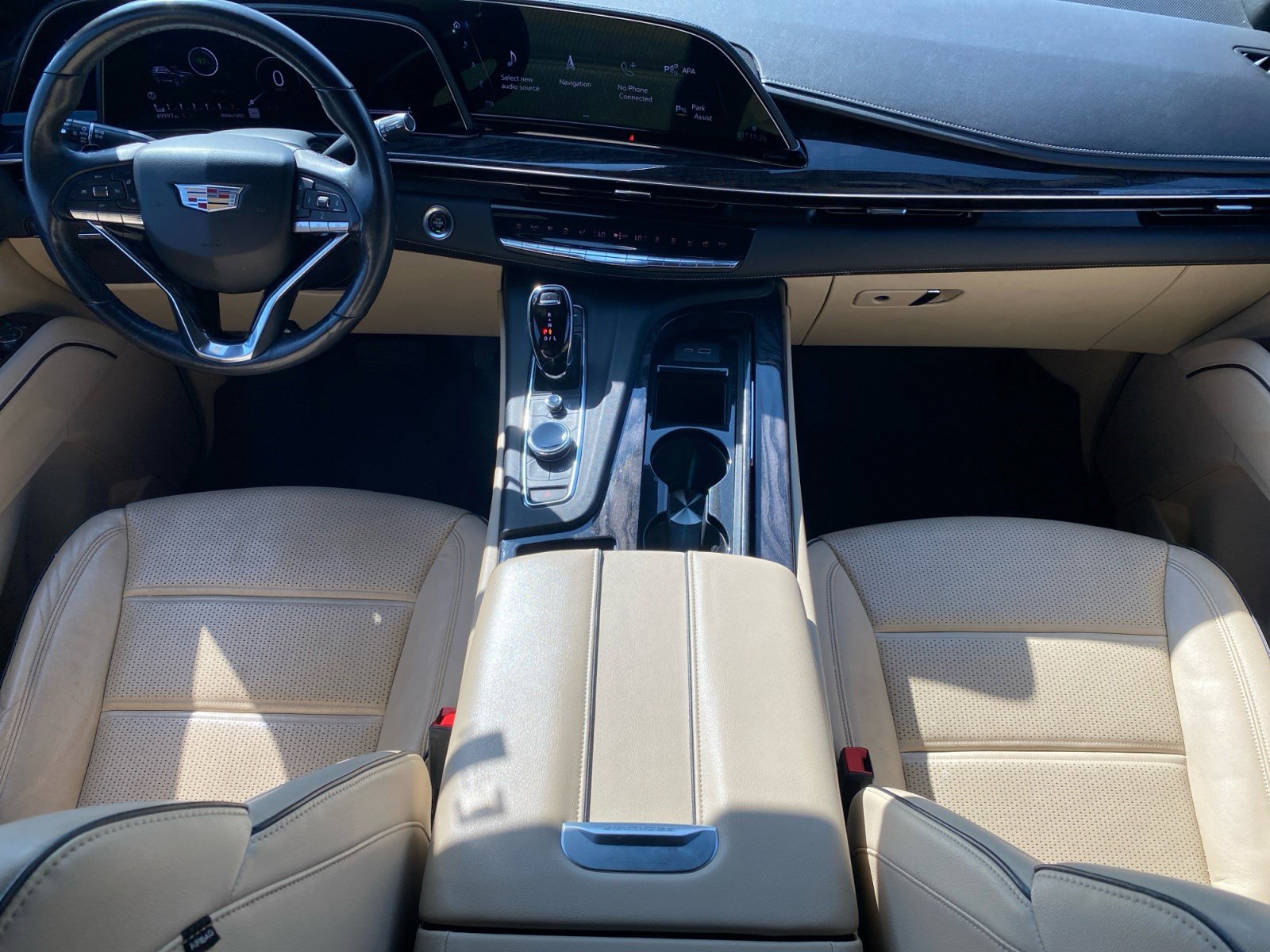 Used 2021 Cadillac Escalade ESV Premium Luxury image 8