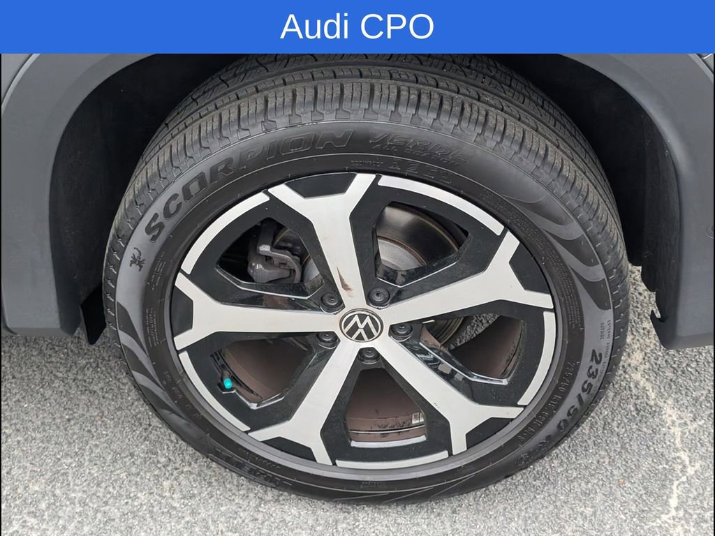 Used 2025 Volkswagen Tiguan SE image 21