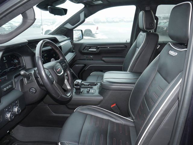 Used 2023 GMC Sierra 1500 AT4X image 2