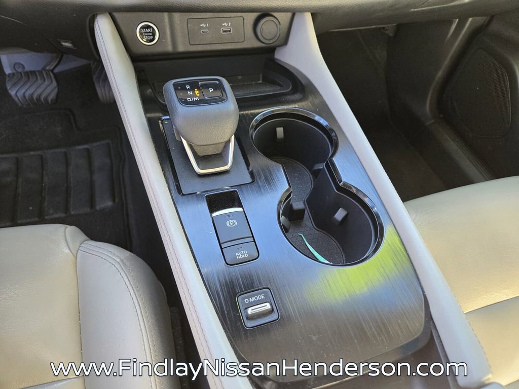 Used 2023 Nissan Rogue SL w/ SL Premium Package image 25