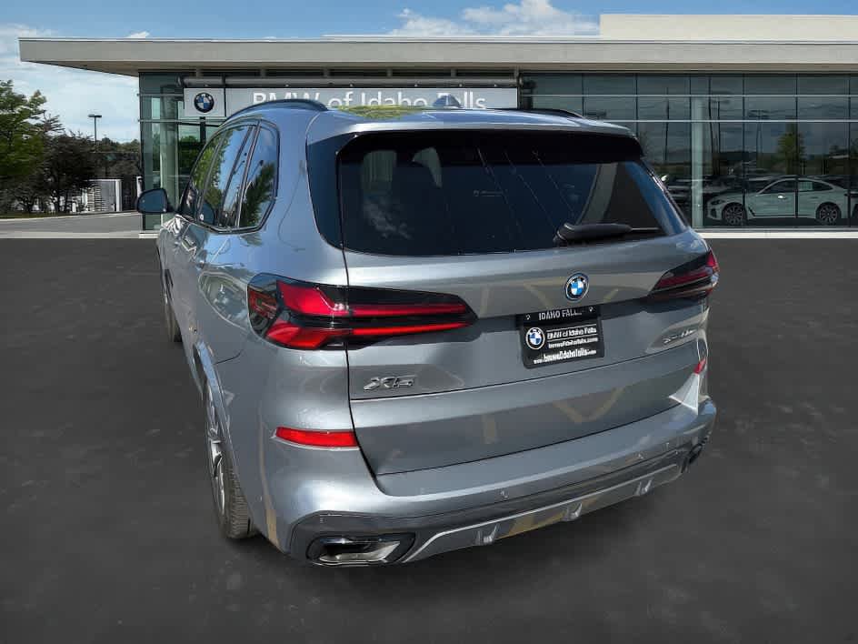 Used 2024 BMW X5 xDrive50e w/ M Sport Package image 7