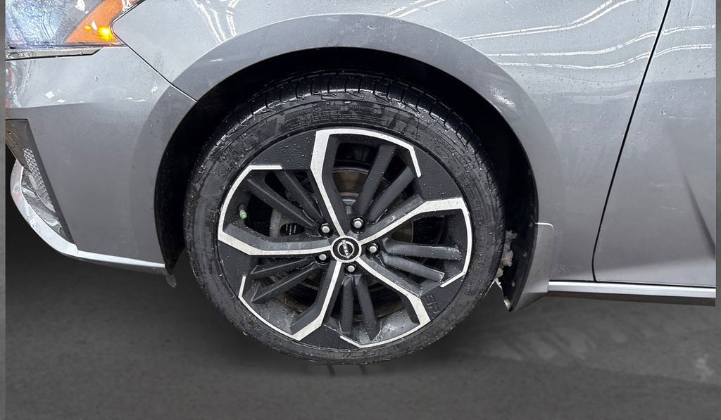 Used 2023 Nissan Altima 2.5 SR image 12