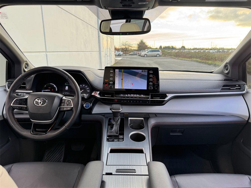 Certified 2022 Toyota Sienna XSE image 12