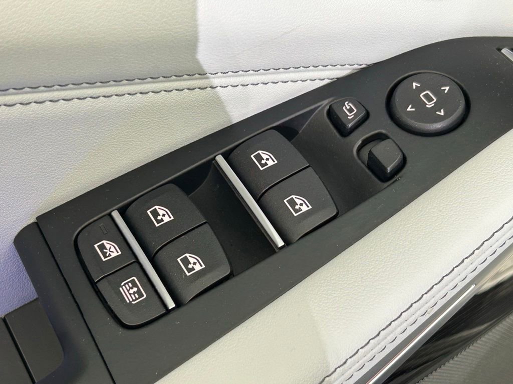 Used 2026 BMW X7 xDrive40i AWD/4WD image 43