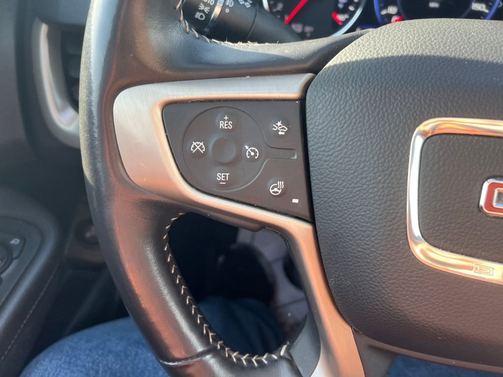 Used 2022 GMC Terrain Denali w/ Denali Premium Package image 11