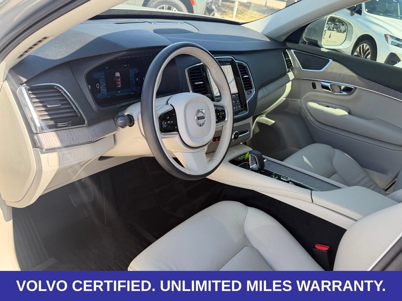 Certified 2025 Volvo XC90 B6 Plus w/ Protection Package Premier AWD/4WD image 17