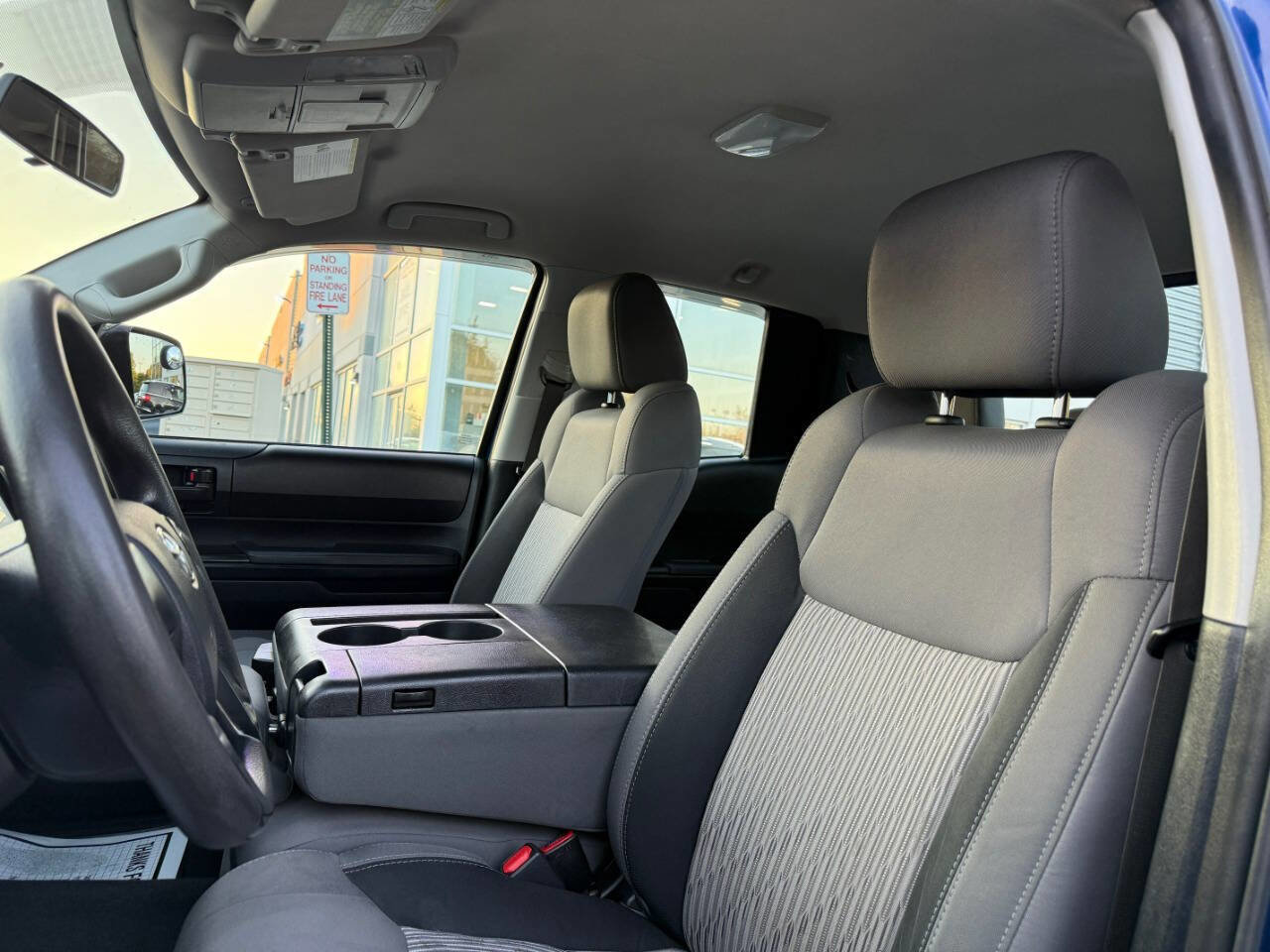 Used 2015 Toyota Tundra SR image 17