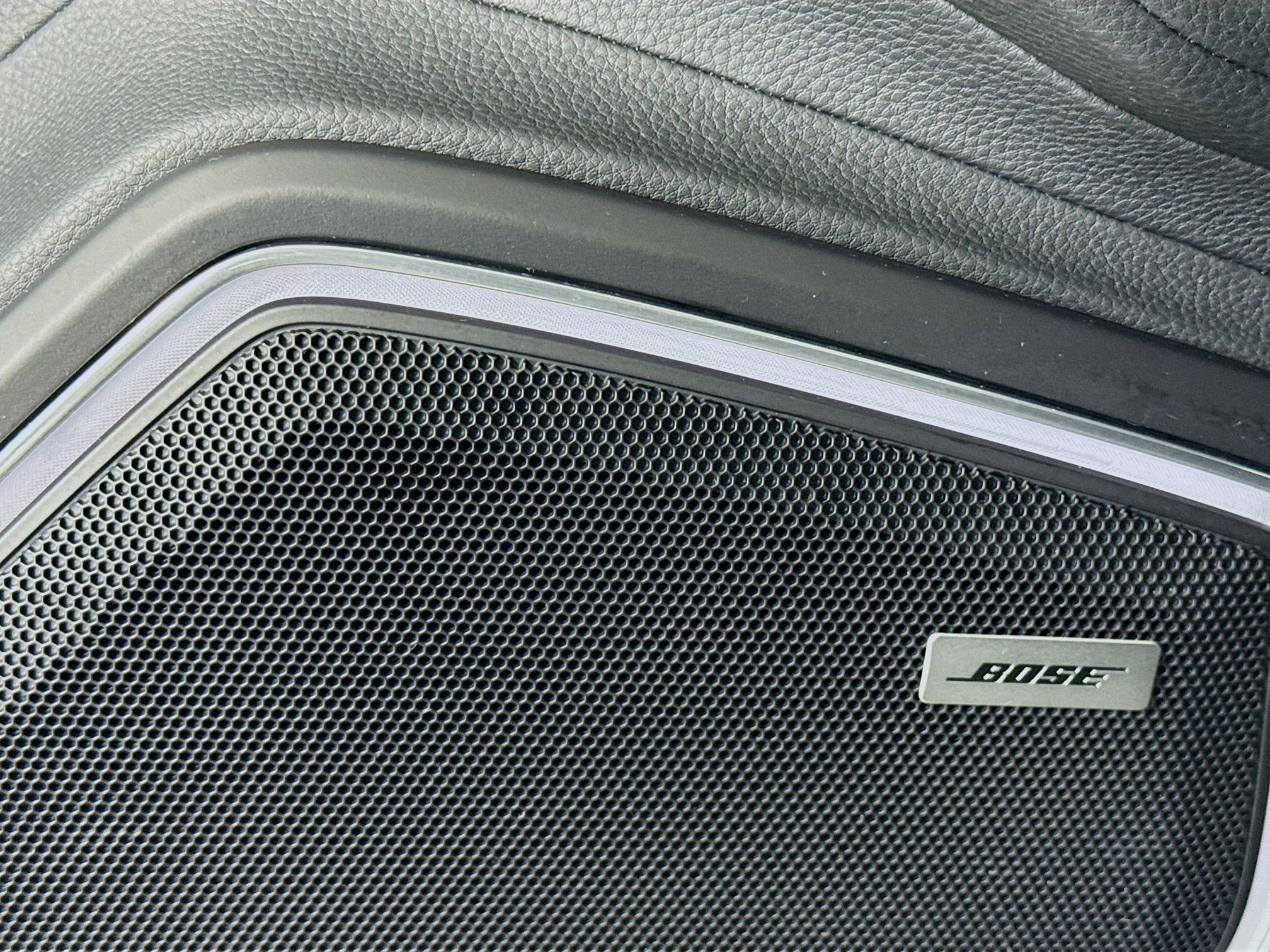 Certified 2023 Porsche Panamera 4 image 12