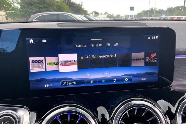 Used 2025 Mercedes-Benz GLB 250 image 17