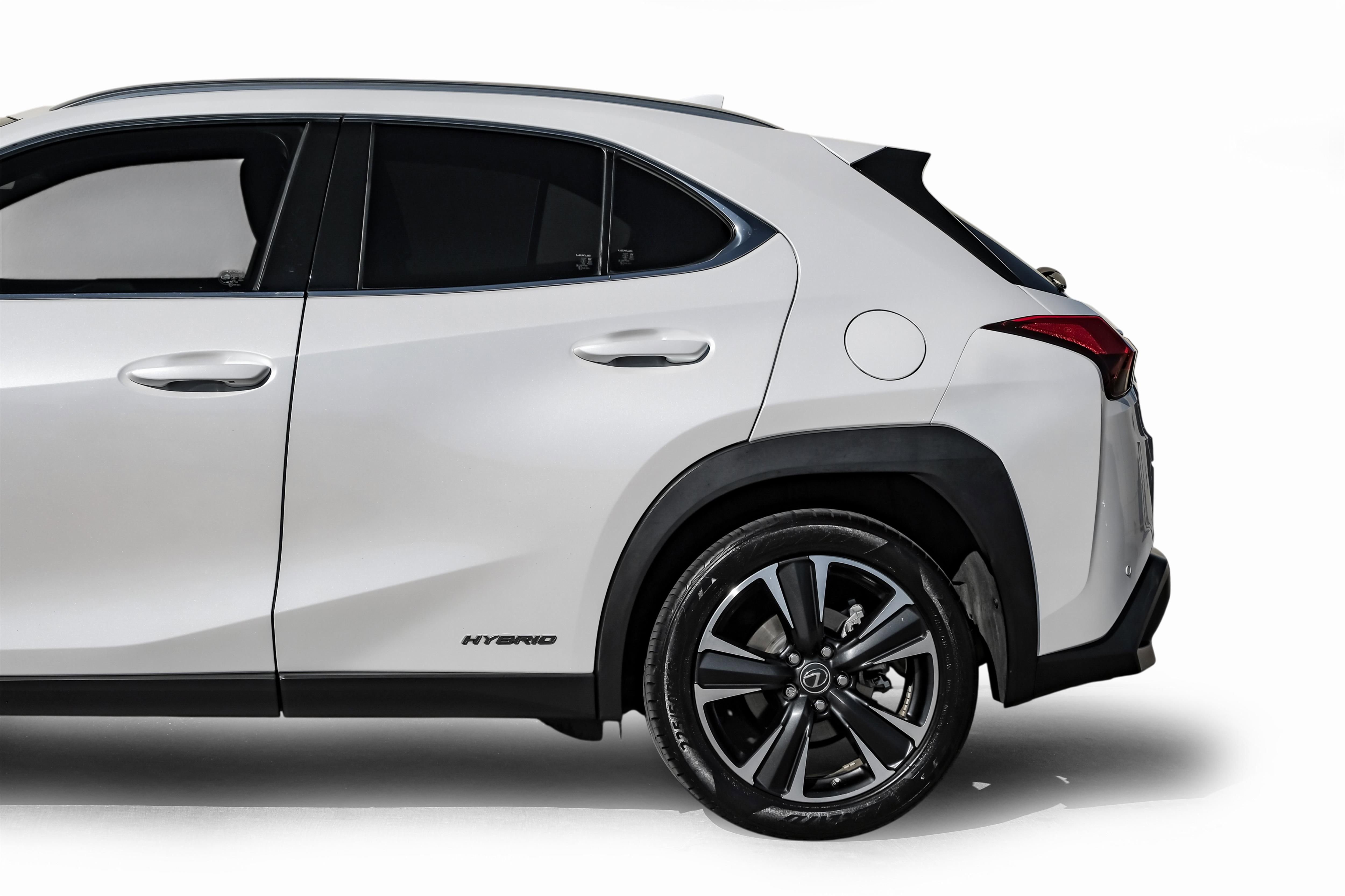 Used 2021 Lexus UX 250h w/ Premium Package image 12