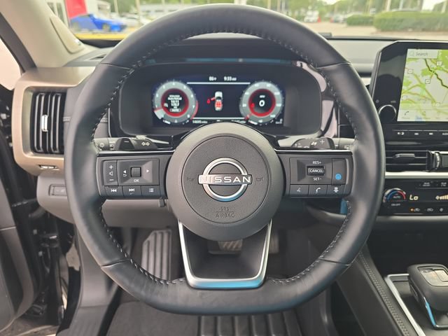 Certified 2025 Nissan Pathfinder Platinum w/ Cargo Package AWD/4WD image 32