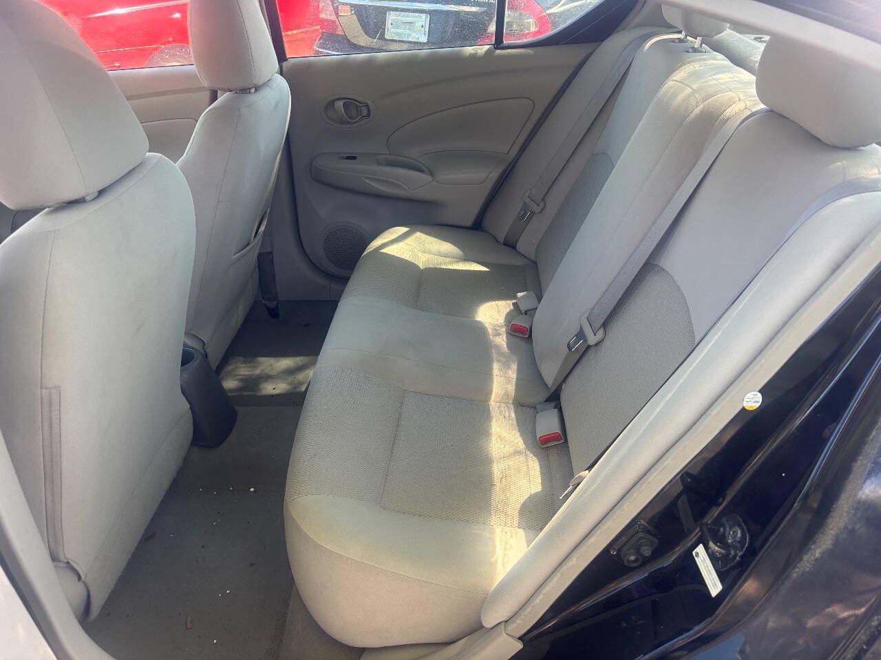 Used 2012 Nissan Versa SV w/ Convenience Pkg FWD image 12