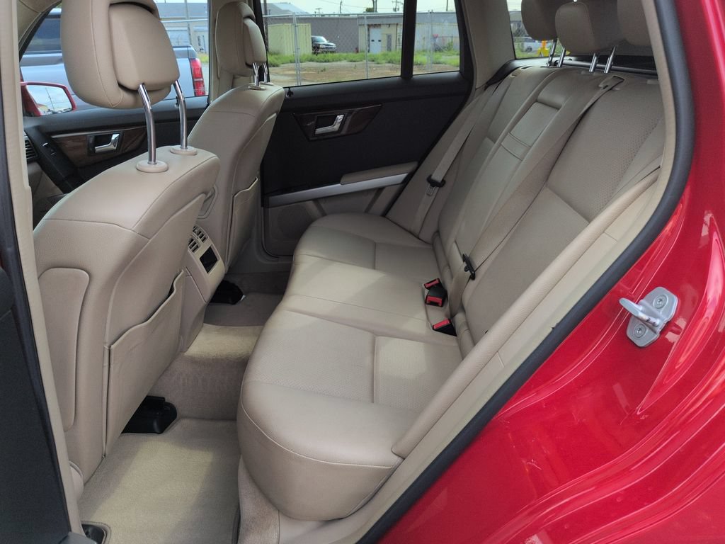 Used 2010 Mercedes-Benz GLK 350 4MATIC image 26