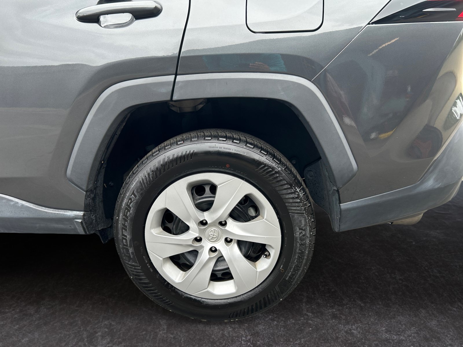 Used 2023 Toyota RAV4 LE FWD image 10