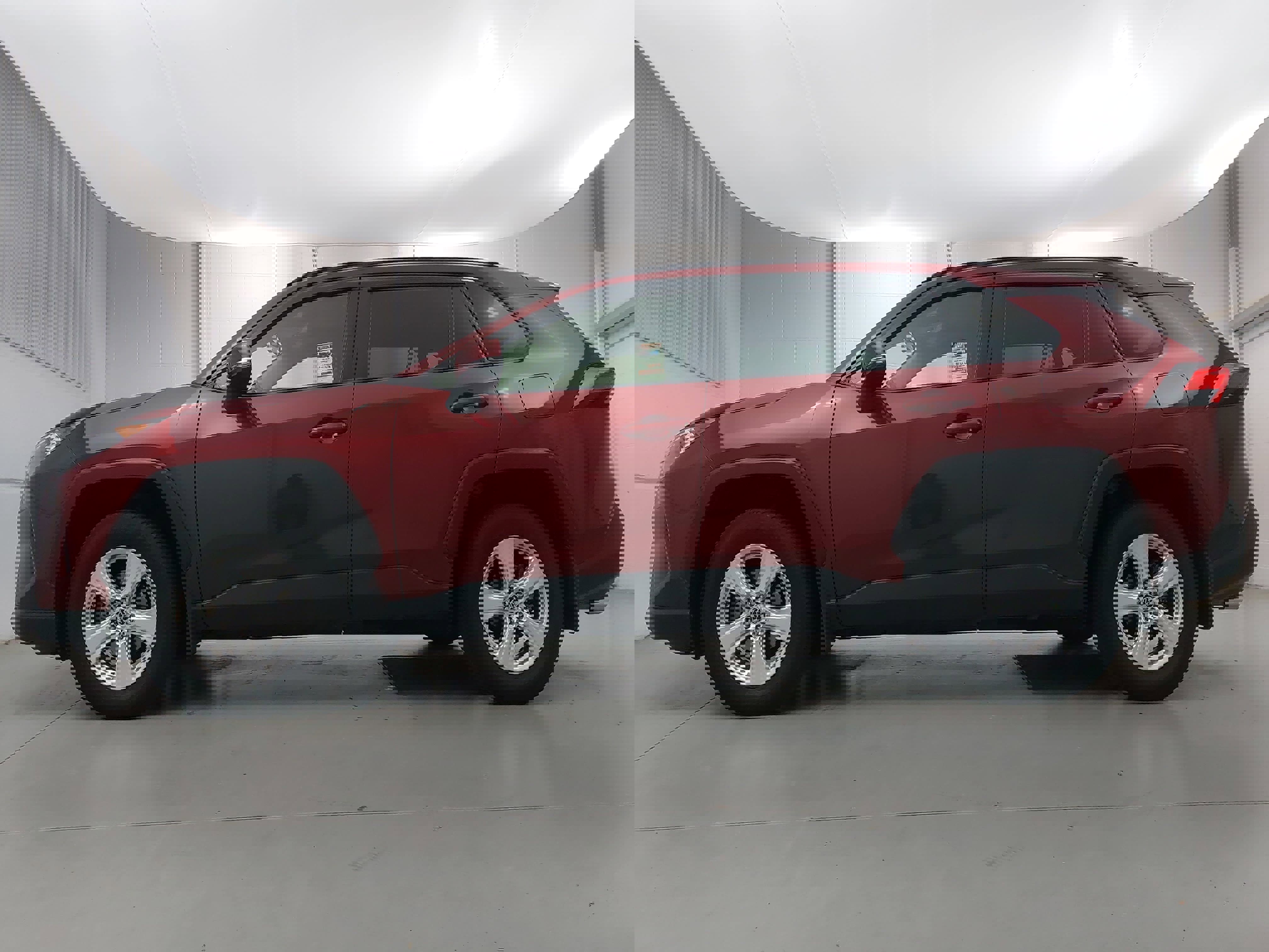 Used 2019 Toyota RAV4 XLE w/ All Weather Liner Package image 2
