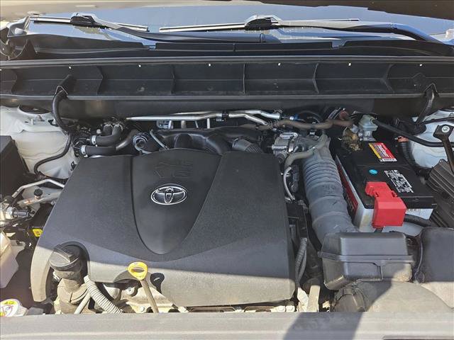 Used 2021 Toyota Highlander Limited AWD/4WD image 24