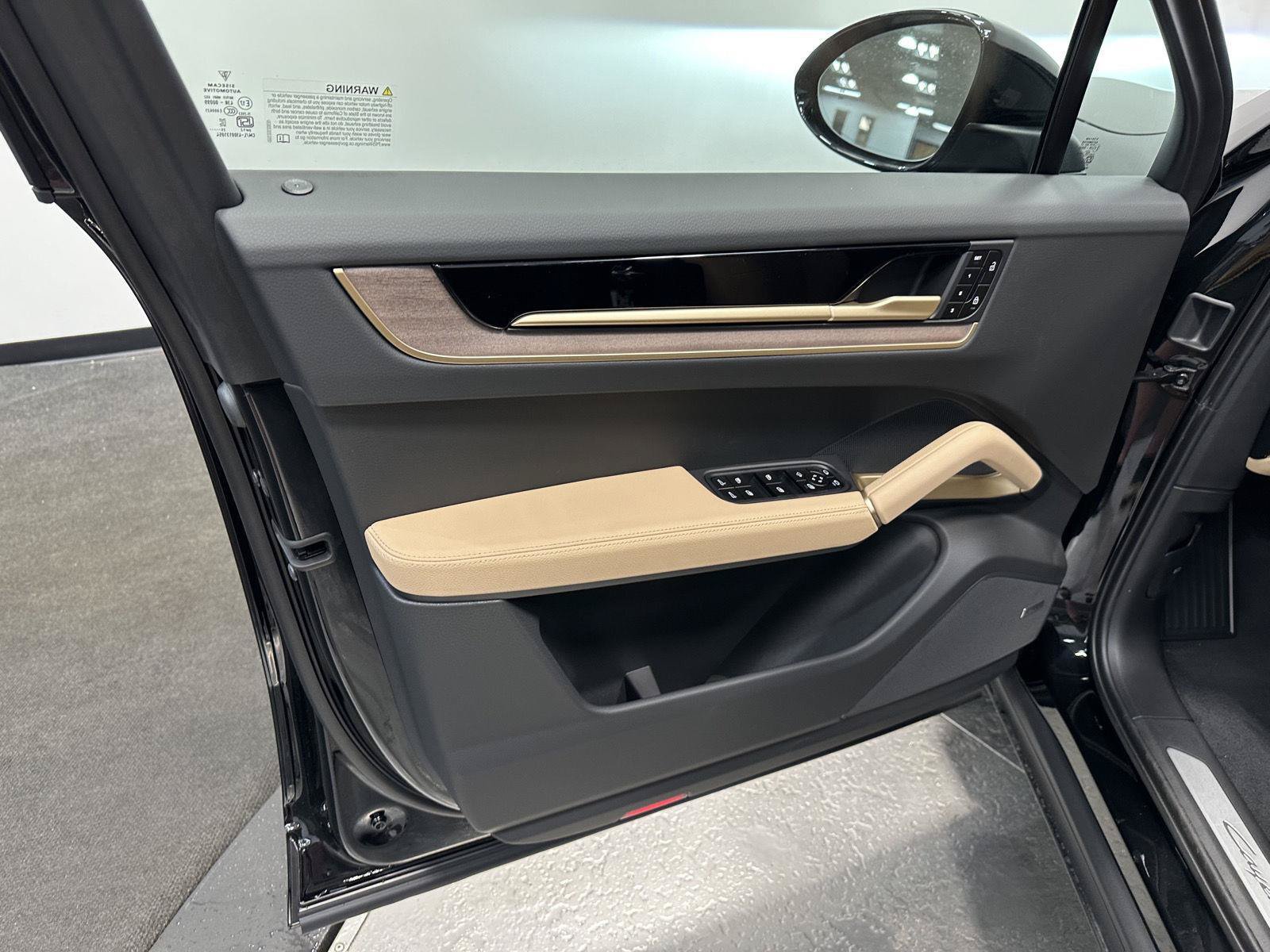New 2026 Porsche Cayenne AWD/4WD image 15