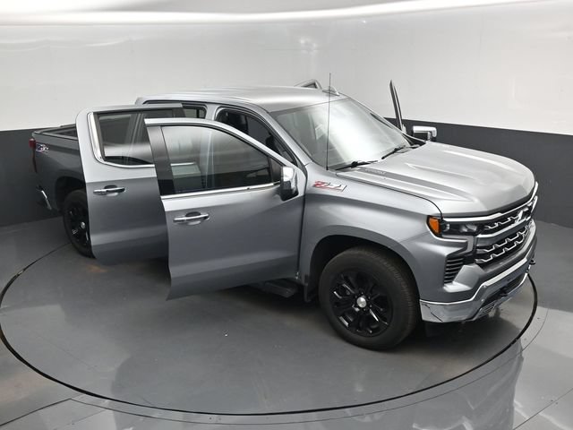 Used 2023 Chevrolet Silverado 1500 LTZ w/ Technology Package AWD/4WD image 19