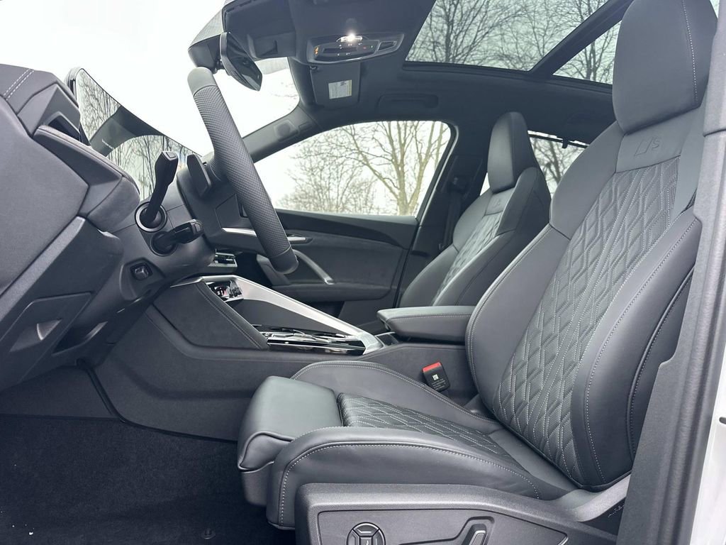 New 2025 Audi SQ5 Premium Plus image 23