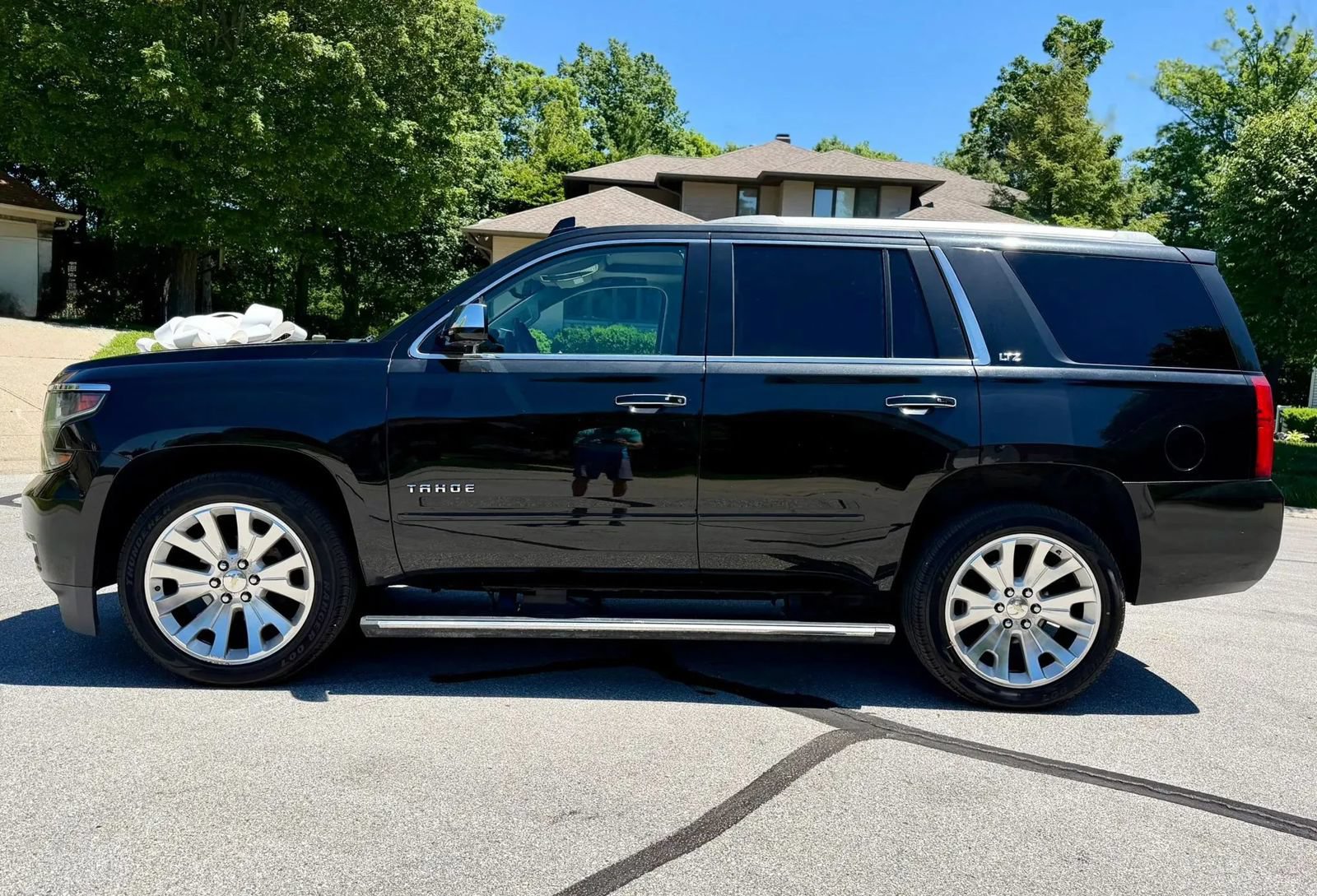 Used 2016 Chevrolet Tahoe LTZ AWD/4WD image 8