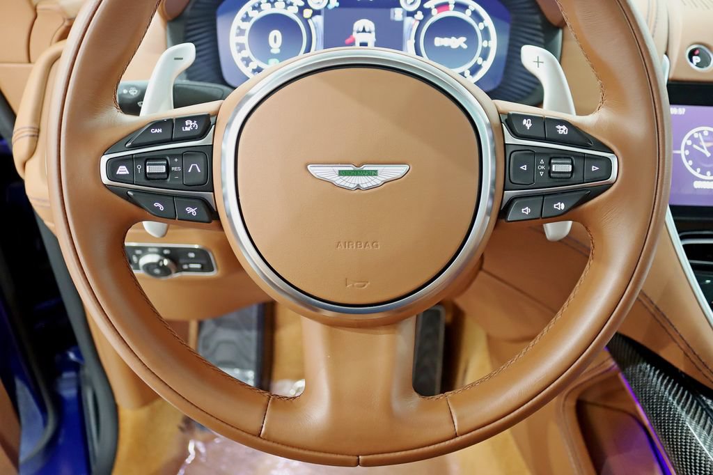 Used 2023 Aston Martin DBX 707 AWD/4WD image 18