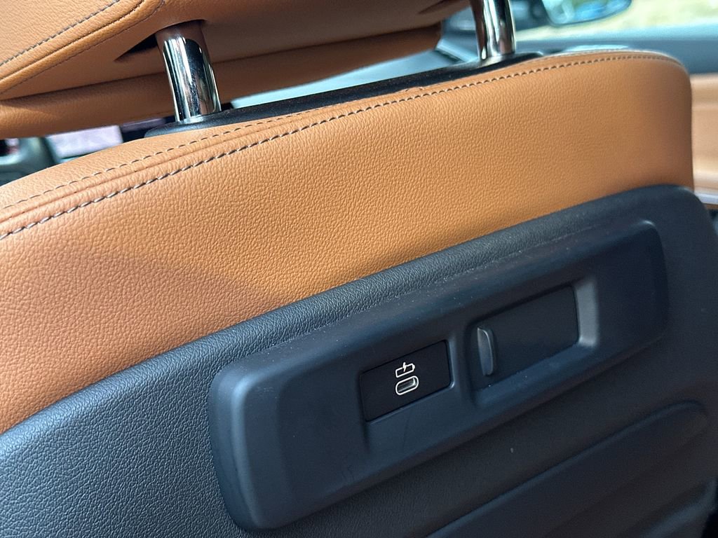 Used 2021 BMW X5 xDrive40i w/ Executive Package image 22