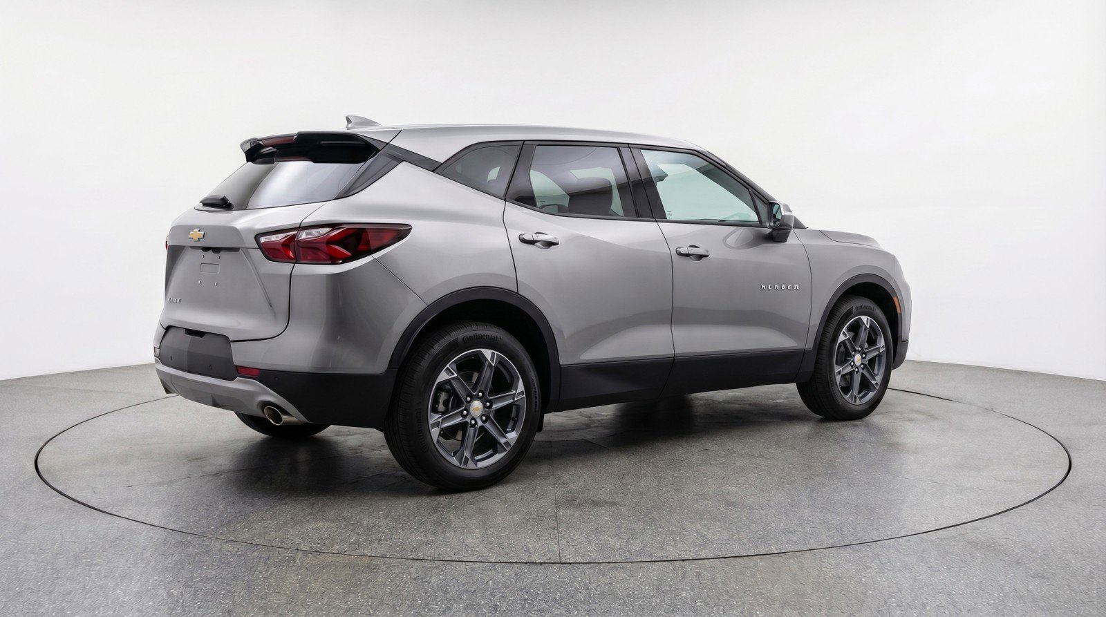 Used 2025 Chevrolet Blazer LT image 9