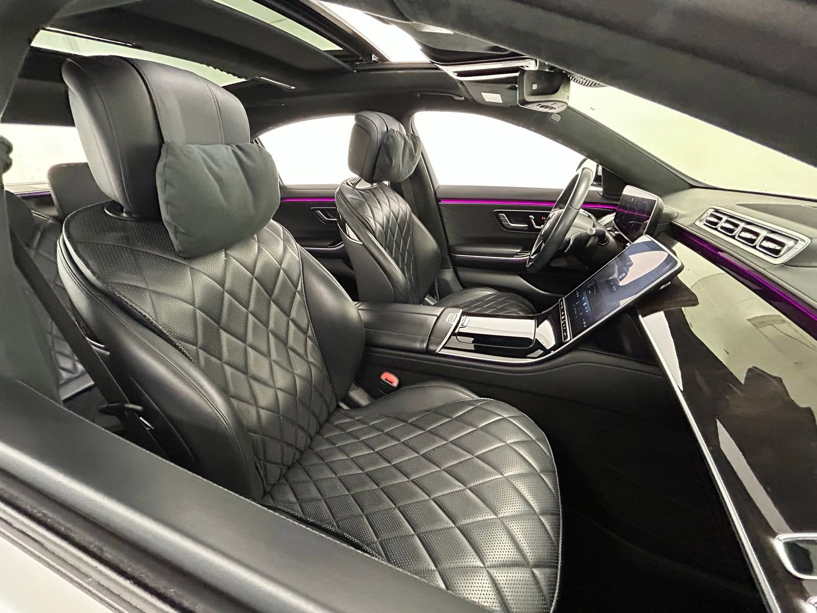 Used 2022 Mercedes-Benz S 580 4MATIC Sedan w/ AMG Line Package image 43