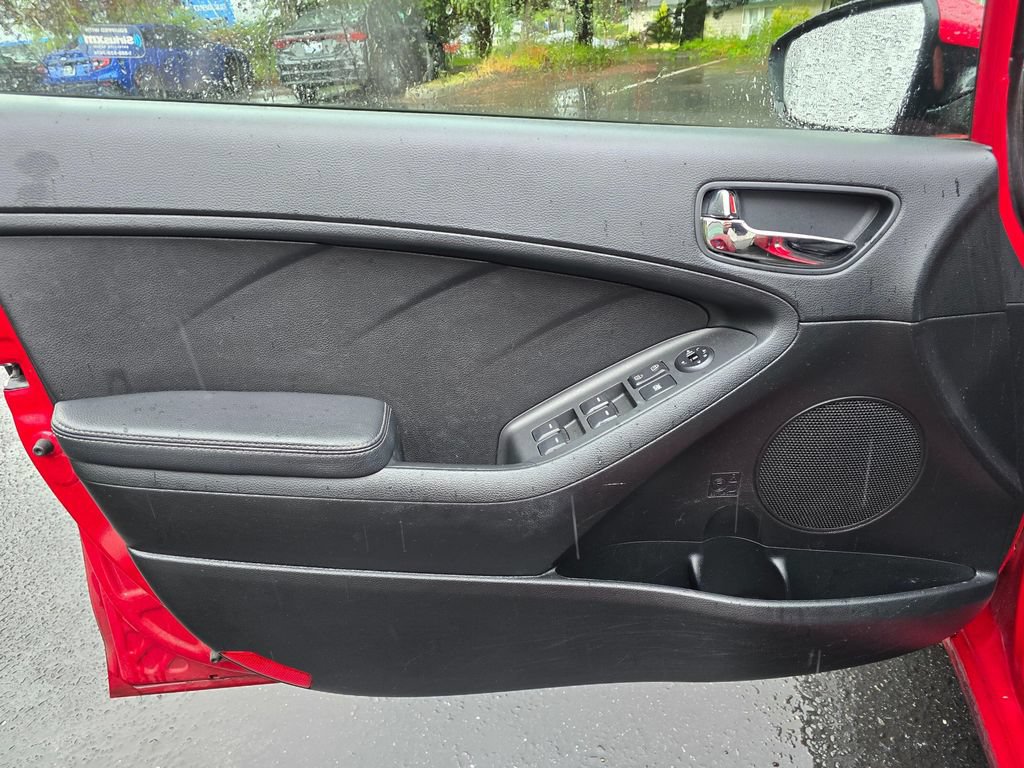 Used 2016 Kia Forte LX FWD image 7