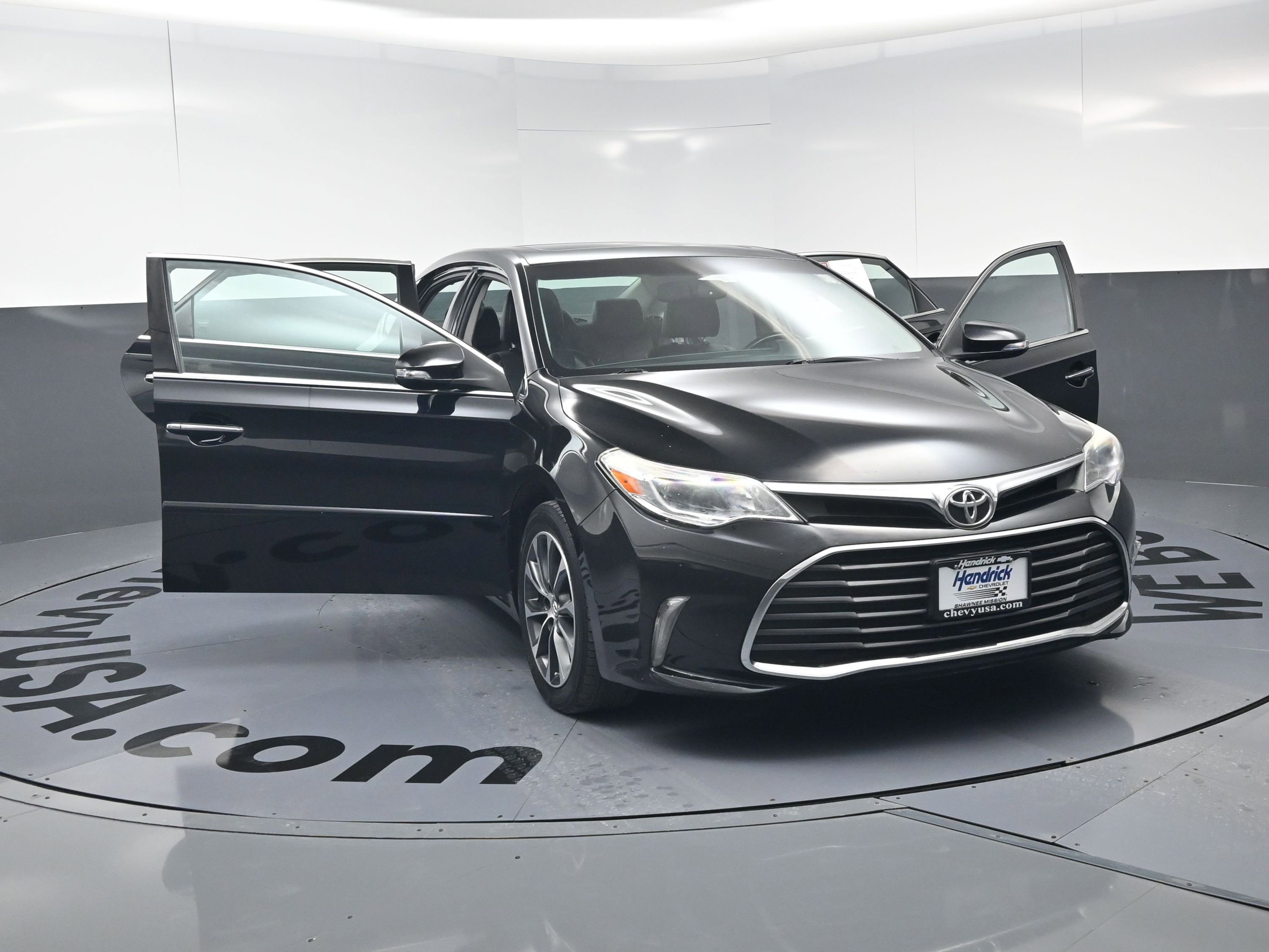 Used 2016 Toyota Avalon XLE Premium image 24