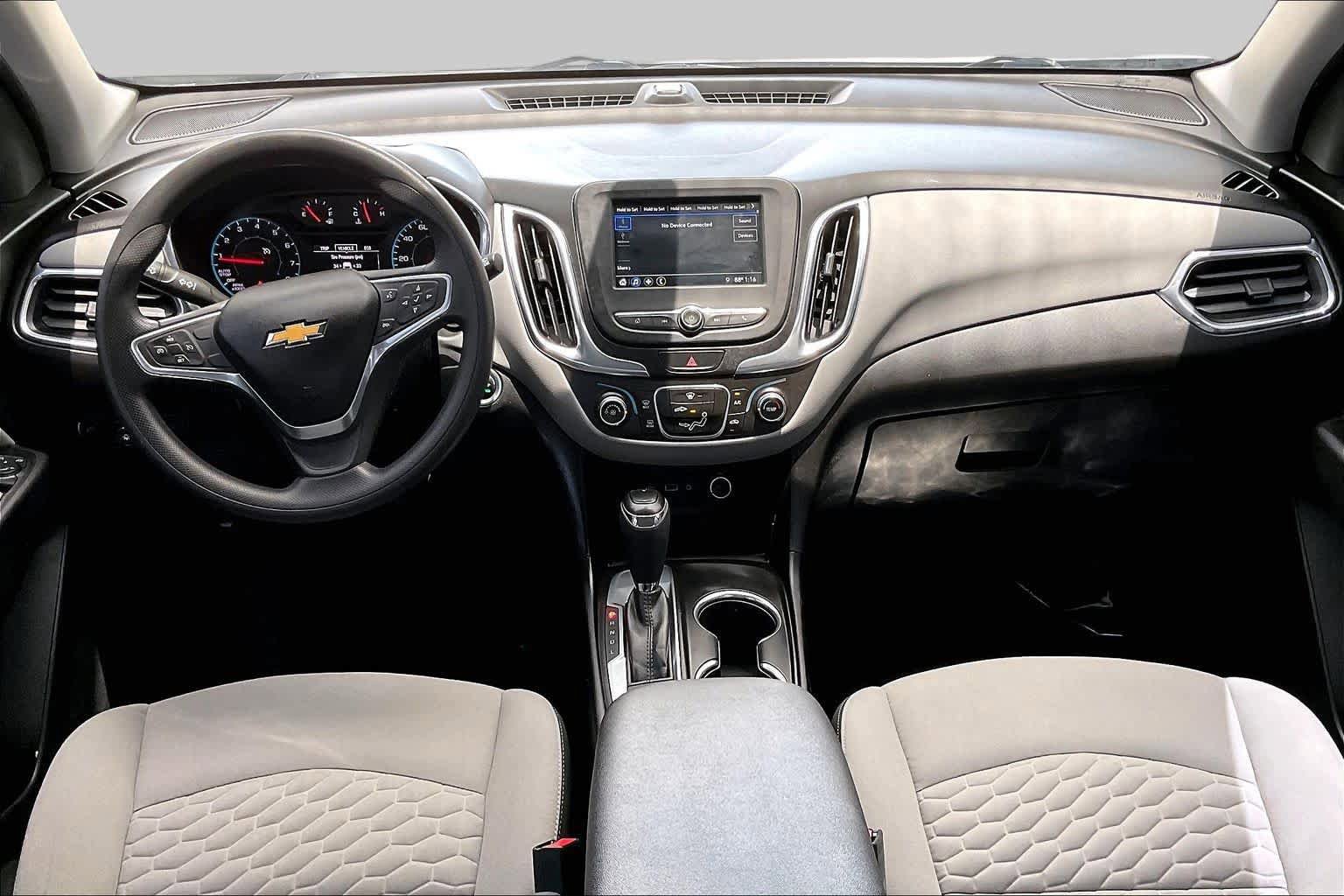 Used 2019 Chevrolet Equinox LS FWD image 16