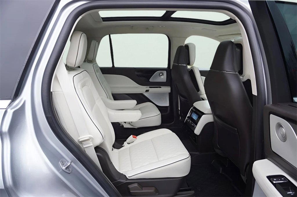 Used 2022 Lincoln Aviator Black Label Grand Touring image 12