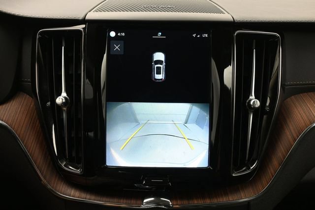 Used 2023 Volvo XC60 B5 Ultimate w/ Climate Package FWD image 22