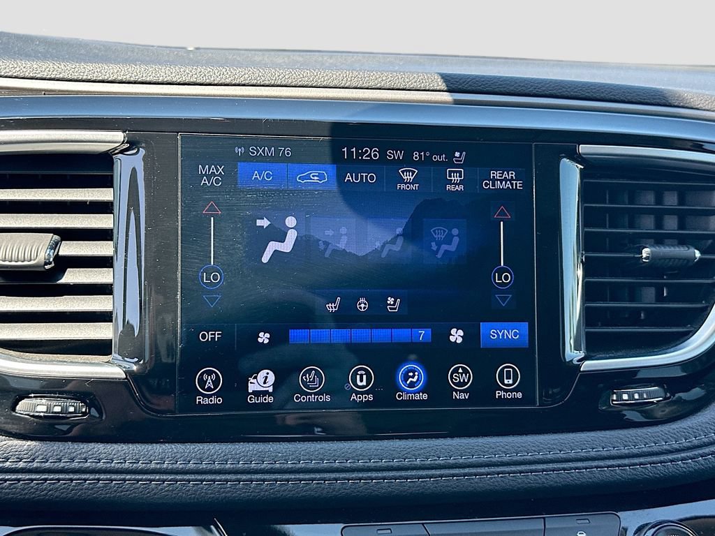 Used 2017 Chrysler Pacifica Limited w/ UConnect Theater Package FWD image 15