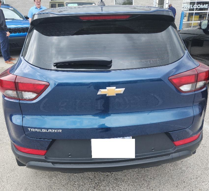 Used 2021 Chevrolet TrailBlazer LS FWD image 6