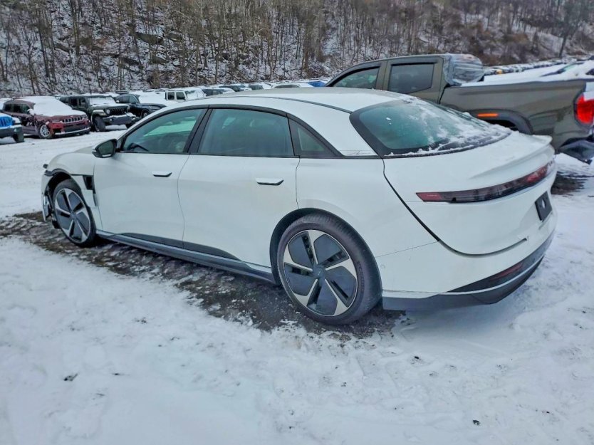 Used 2025 Lucid Air Pure image 4