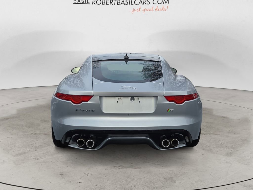 Used 2015 Jaguar F-TYPE R image 4